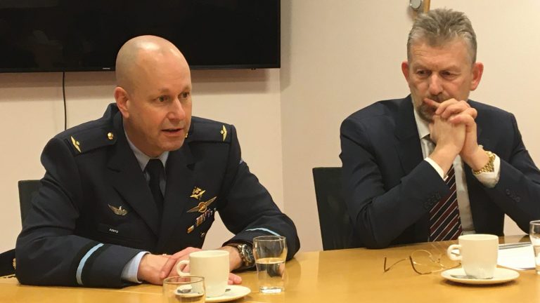 In gesprek met de commandant