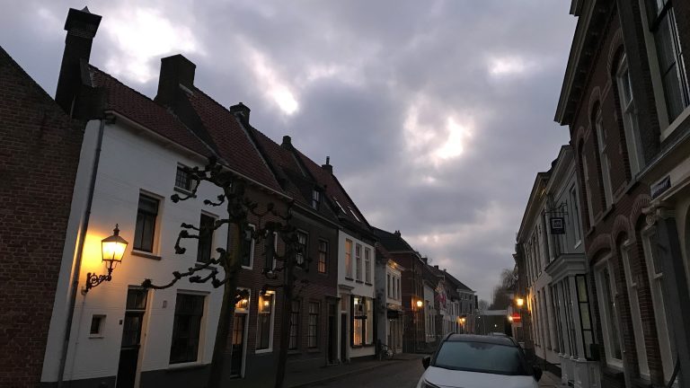 Werkzaamheden wandarmaturen stad Buren